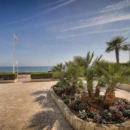 Upstays Croisette Terrace 48M Apartment * Cannes